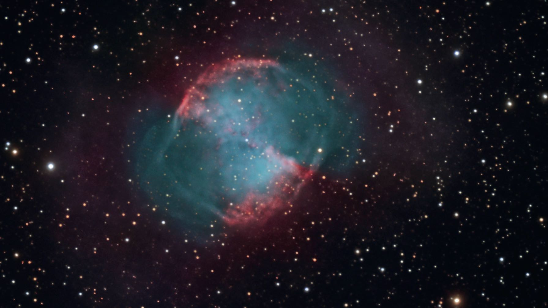 Messier 27: un manubrio nel cielo estivo