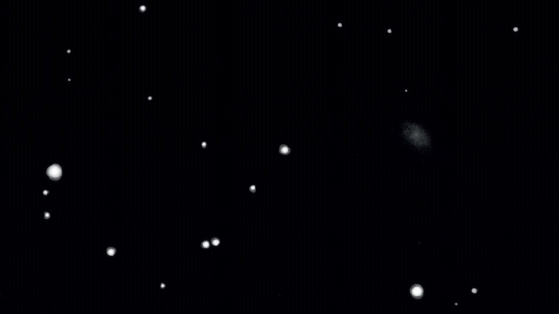 Immagine dell’asterismo Collinder 21, che in realtà si trova già nella costellazione del Triangolo. Questa foto è stata prodotta con l’aiuto di un telescopio newtoniano da 8 pollici, con un ingrandimento di 124x. Uwe Glahn