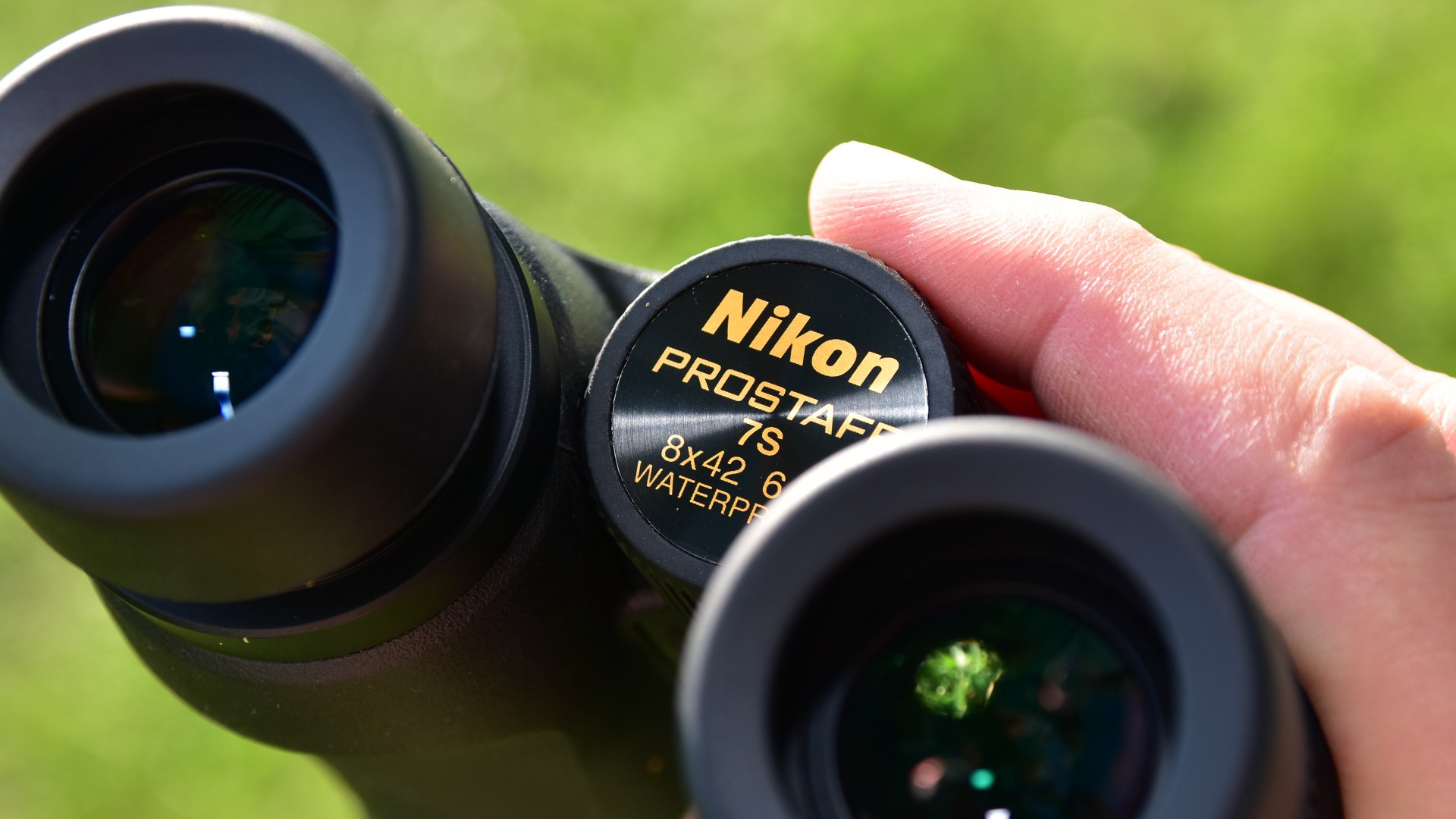 Nikon Prostaff 7s 8x42 Okulare Schraeg