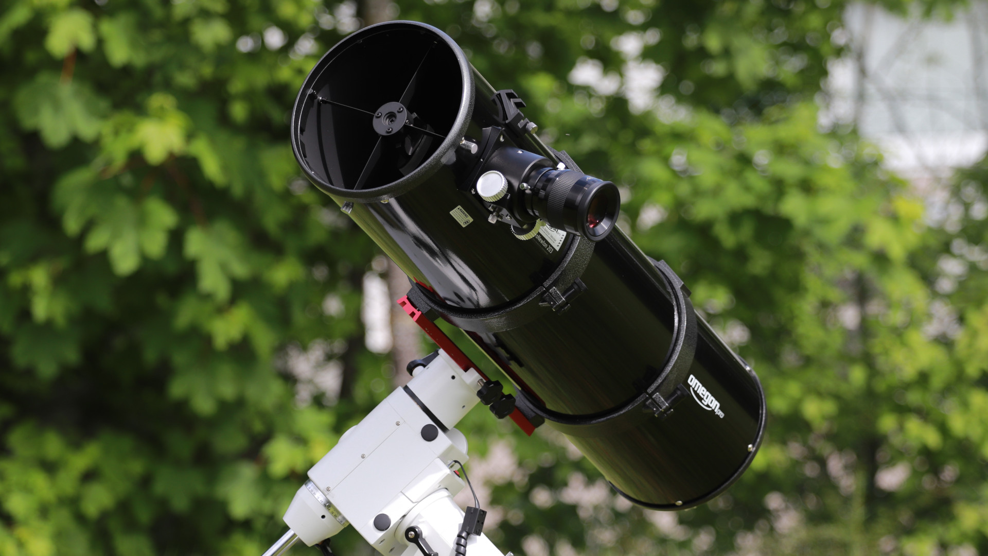 Teleskop Newton Schraeg Natur