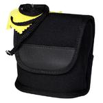 O binóculo vem acompanhado de alça para transporte, estojo e pano de limpeza.