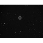 Beispiel: Ringnebel M57, Einzelaufnahme mit 60s Belichtungszeit.