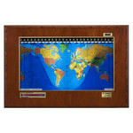 Geochron Boardroom Modell in Kirsch Echtholzfurnierausführung und goldfarbenen Zierleisten