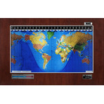 Geochron Original Kilburg in Mahagoni Echtholzfurnierausführung und silberfarbenen Zierleisten