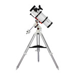 Tutto per cominciare:  telescopio completo di ottica, montatura, treppiede e oculari.
