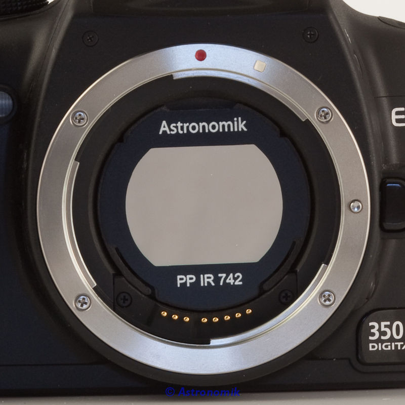 Astronomik Filtro 742 IR XT Clip filter for Canon EOS APSC