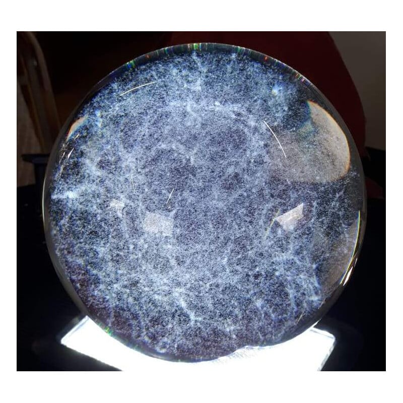 CinkS labs L'universo in una sfera di vetro