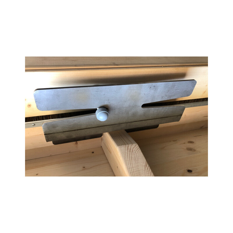 Dome Parts GmbH Sturmsicherung für die Rolldach-Sternwarte GreenLine Mega